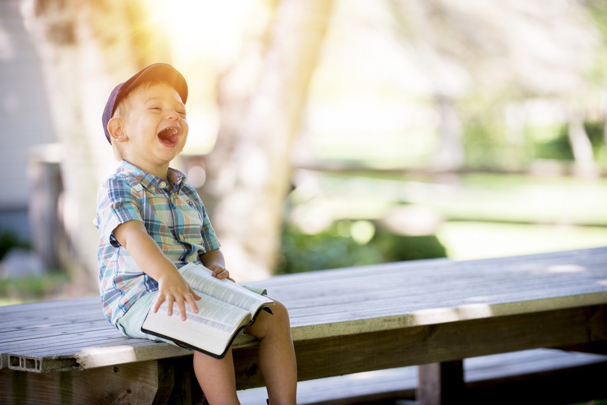 Bambino che legge - leccebimbi
