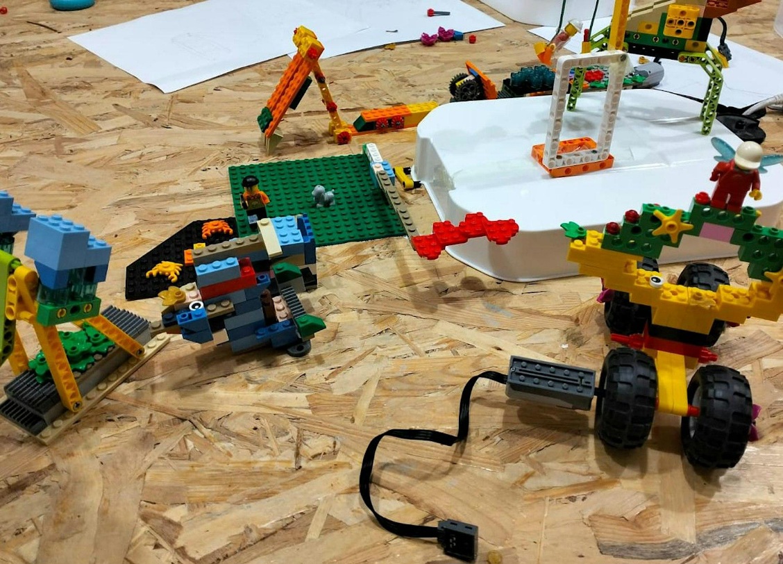 Featured image for “Laboratorio per bambini LEGO steam”